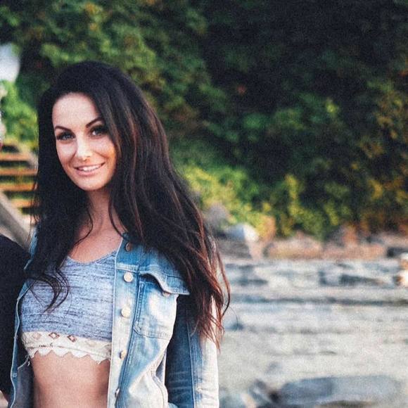 Meet your Posher, Christine - Picture 1 of 1